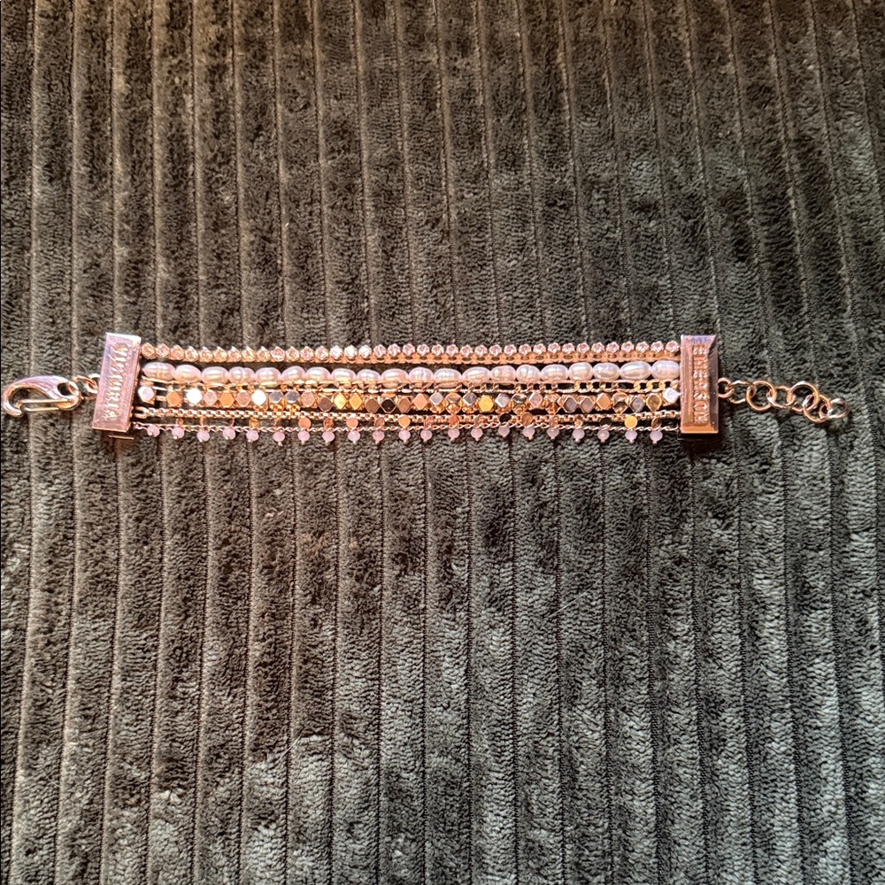 Victoria Emerson Gold and pearls Beaded Bracelet